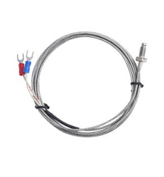 Conas a fheabhsaíonn an Thermocouple Versatile cruinneas rialaithe teochta agus éifeachtúlacht i dtáirgeadh tionsclaíoch?